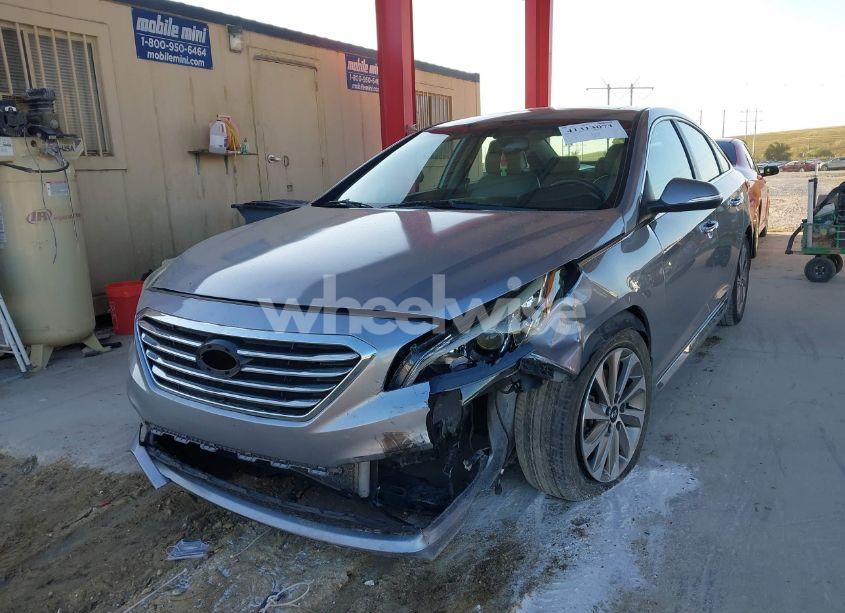 Photo 2 of 2017 Hyundai Sonata SPORT (VIN 5NPE34AF5HH484379)