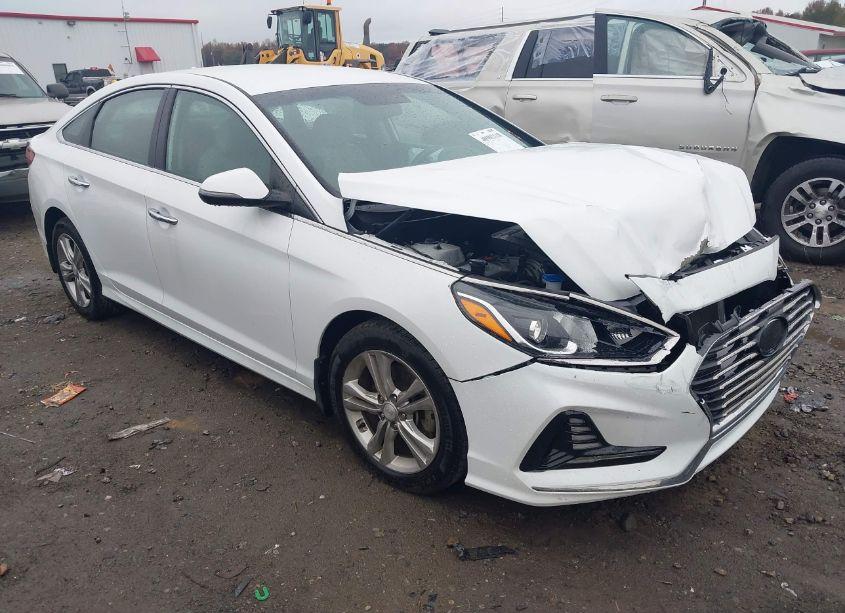 2018 Hyundai Sonata SEL (VIN 5NPE34AF5JH627885) main photo