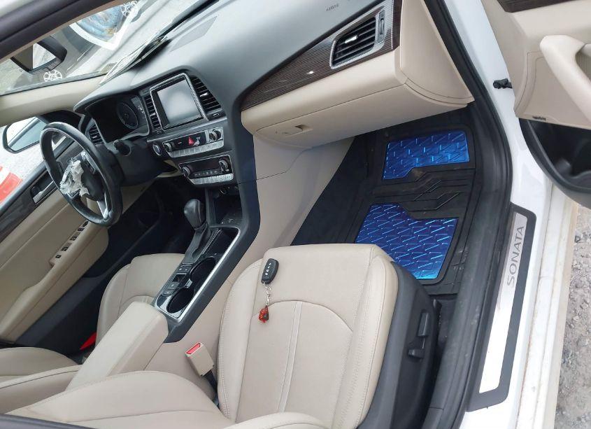 Photo 5 of 2018 Hyundai Sonata LIMITED (VIN 5NPE34AF5JH673684)