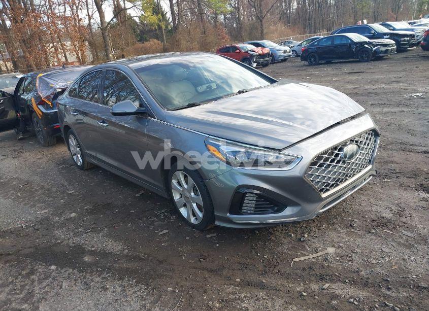2018 Hyundai Sonata LIMITED (VIN 5NPE34AF5JH715786) main photo
