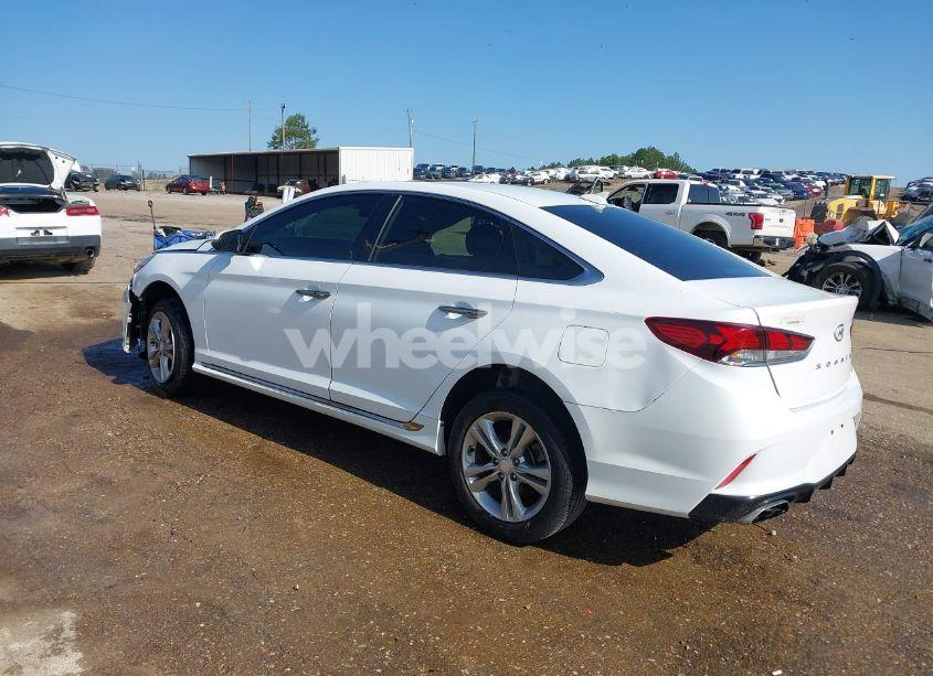 Photo 3 of 2018 Hyundai Sonata SPORT+ (VIN 5NPE34AF5JH720115)
