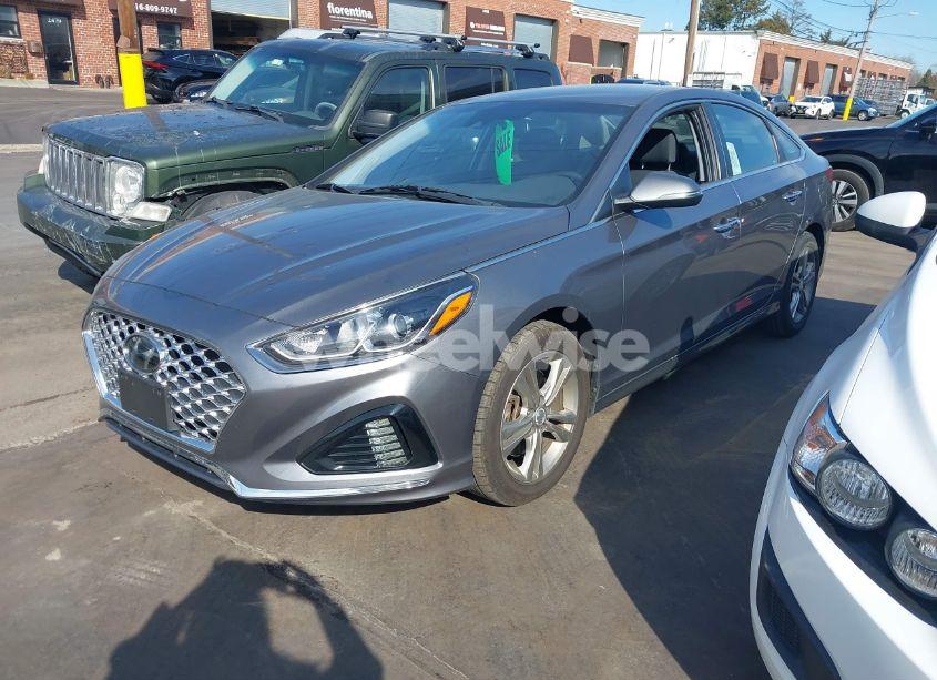 Photo 2 of 2019 Hyundai Sonata SEL (VIN 5NPE34AF5KH815856)