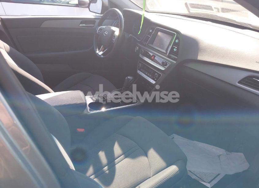 Photo 5 of 2019 Hyundai Sonata SEL (VIN 5NPE34AF5KH815856)