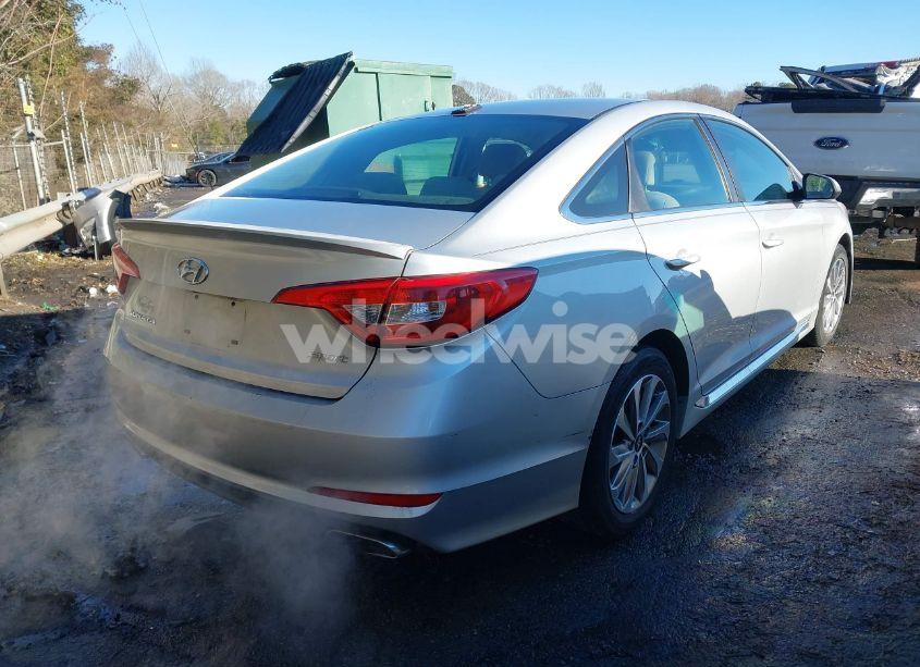 Photo 4 of 2015 Hyundai Sonata SPORT (VIN 5NPE34AF6FH075188)