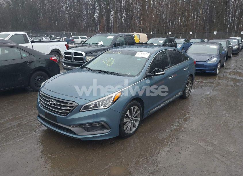 Photo 2 of 2015 Hyundai Sonata SPORT (VIN 5NPE34AF6FH086188)