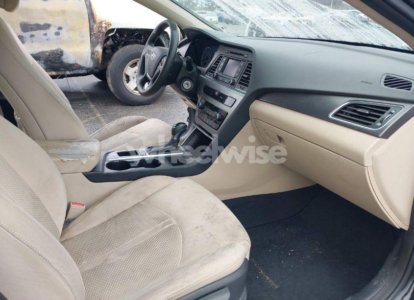 Photo 5 of 2015 Hyundai Sonata SPORT (VIN 5NPE34AF6FH096493)