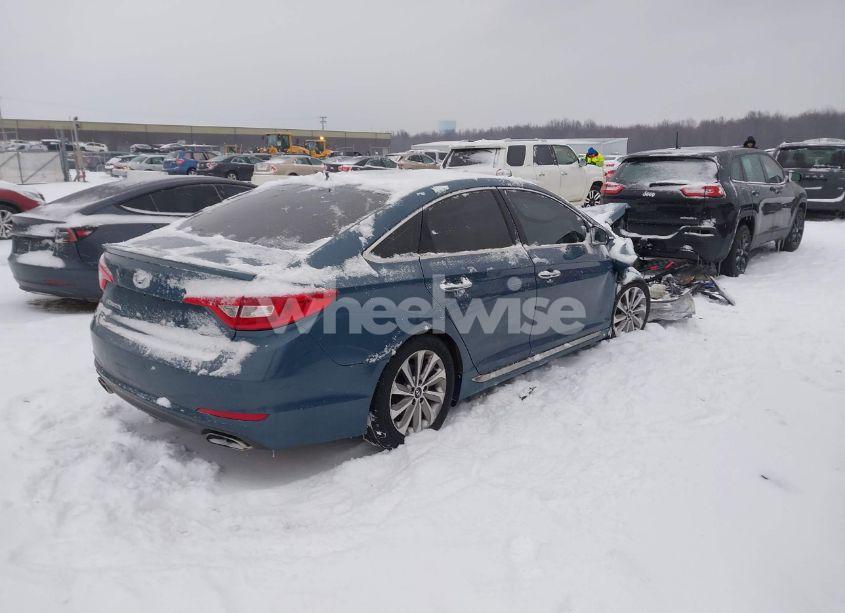 Photo 4 of 2015 Hyundai Sonata SPORT (VIN 5NPE34AF6FH097238)