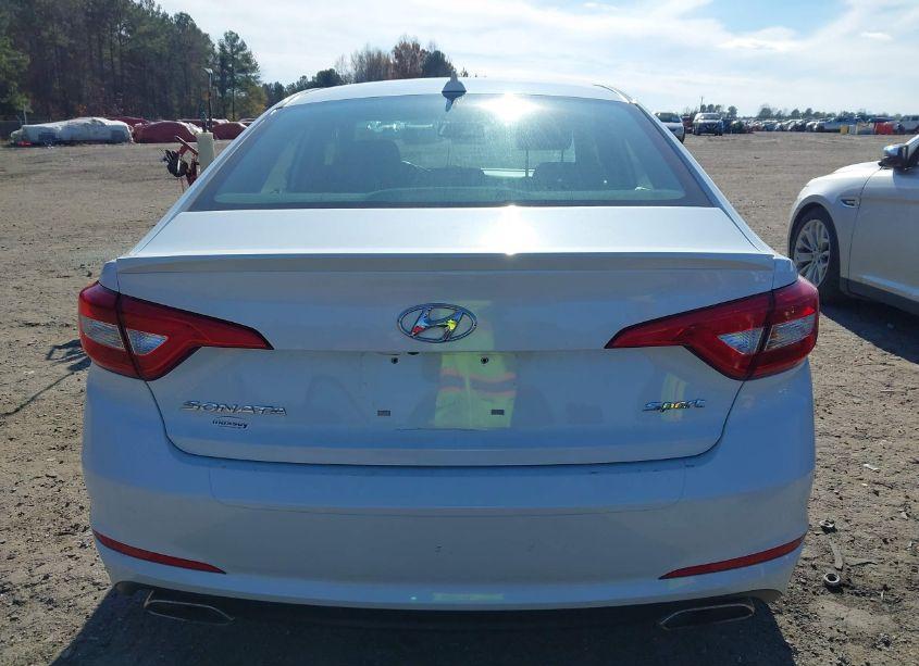 Photo 17 of 2015 Hyundai Sonata SPORT (VIN 5NPE34AF6FH127712)