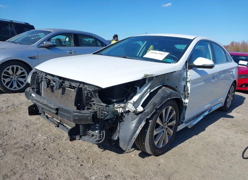 Photo 2 of 2015 Hyundai Sonata SPORT (VIN 5NPE34AF6FH127712)