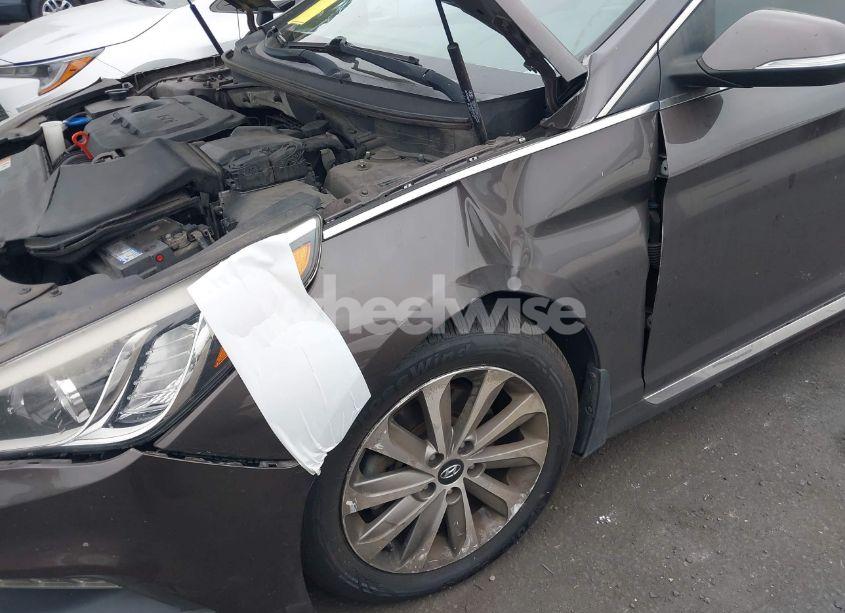 Photo 18 of 2015 Hyundai Sonata SPORT (VIN 5NPE34AF6FH130691)