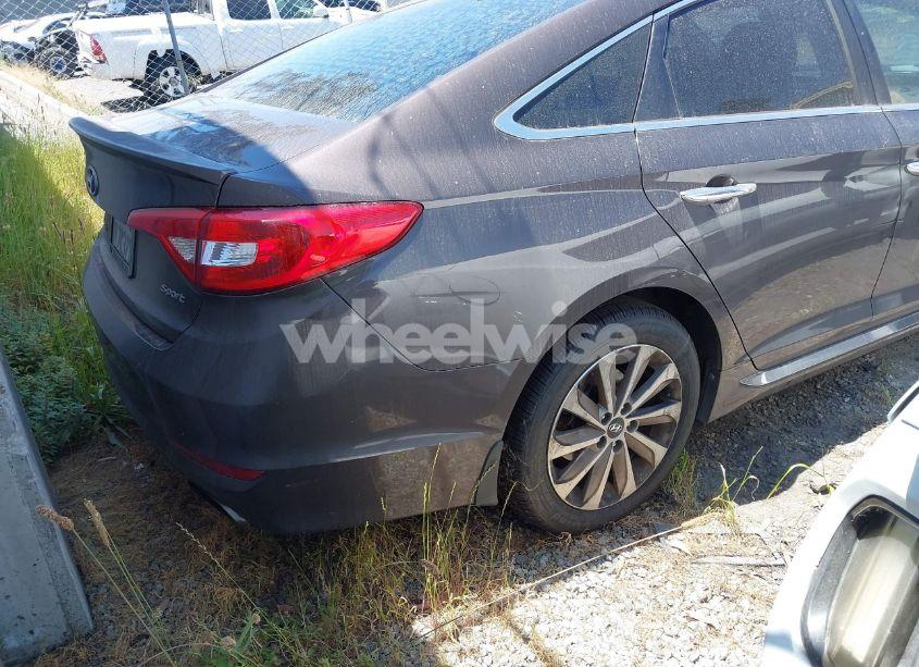 Photo 4 of 2015 Hyundai Sonata SPORT (VIN 5NPE34AF6FH130691)