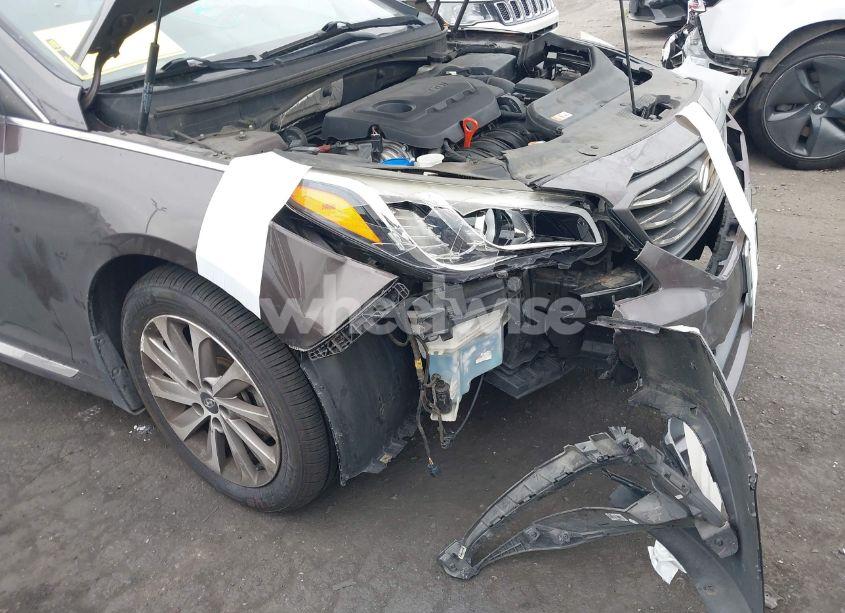 Photo 6 of 2015 Hyundai Sonata SPORT (VIN 5NPE34AF6FH130691)