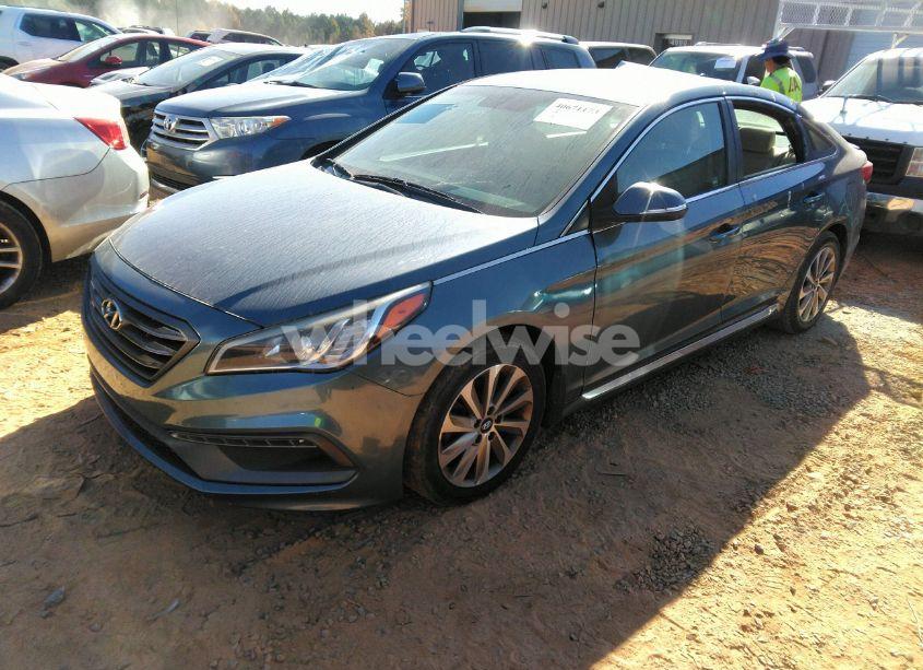 Photo 2 of 2015 Hyundai Sonata SPORT (VIN 5NPE34AF6FH223761)