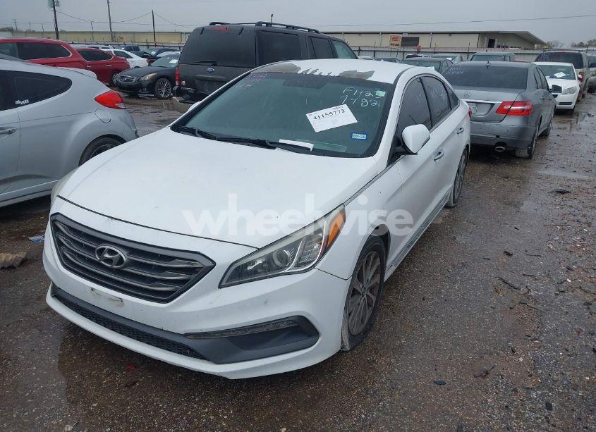 Photo 2 of 2015 Hyundai Sonata SPORT (VIN 5NPE34AF6FH237482)