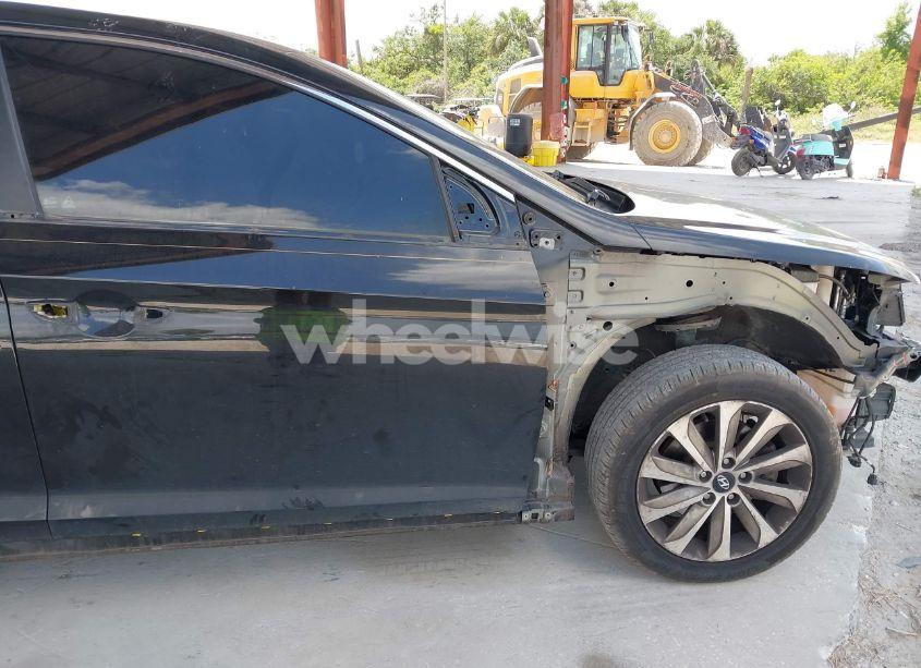 Photo 20 of 2015 Hyundai Sonata SPORT (VIN 5NPE34AF6FH241368)