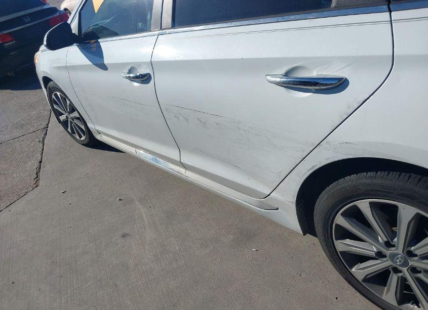 Photo 17 of 2016 Hyundai Sonata LIMITED (VIN 5NPE34AF6GH310254)