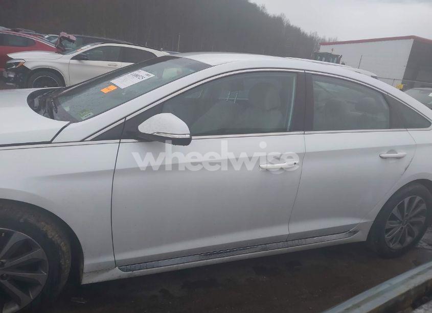 Photo 14 of 2016 Hyundai Sonata SPORT (VIN 5NPE34AF6GH310447)