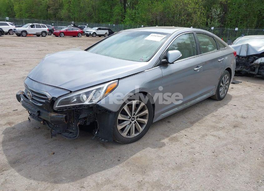 Photo 2 of 2016 Hyundai Sonata SPORT (VIN 5NPE34AF6GH351094)