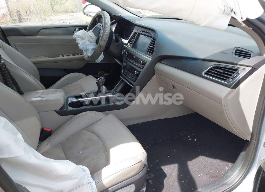 Photo 5 of 2016 Hyundai Sonata SPORT (VIN 5NPE34AF6GH351094)