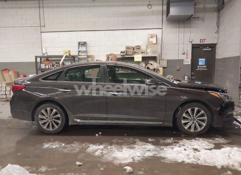 Photo 13 of 2016 Hyundai Sonata SPORT (VIN 5NPE34AF6GH381972)
