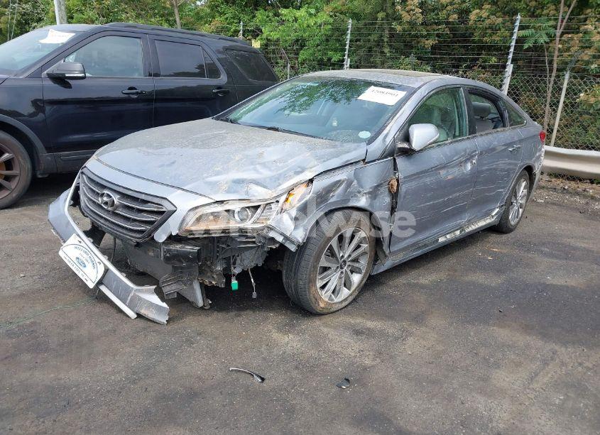 Photo 2 of 2017 Hyundai Sonata SPORT (VIN 5NPE34AF6HH546968)
