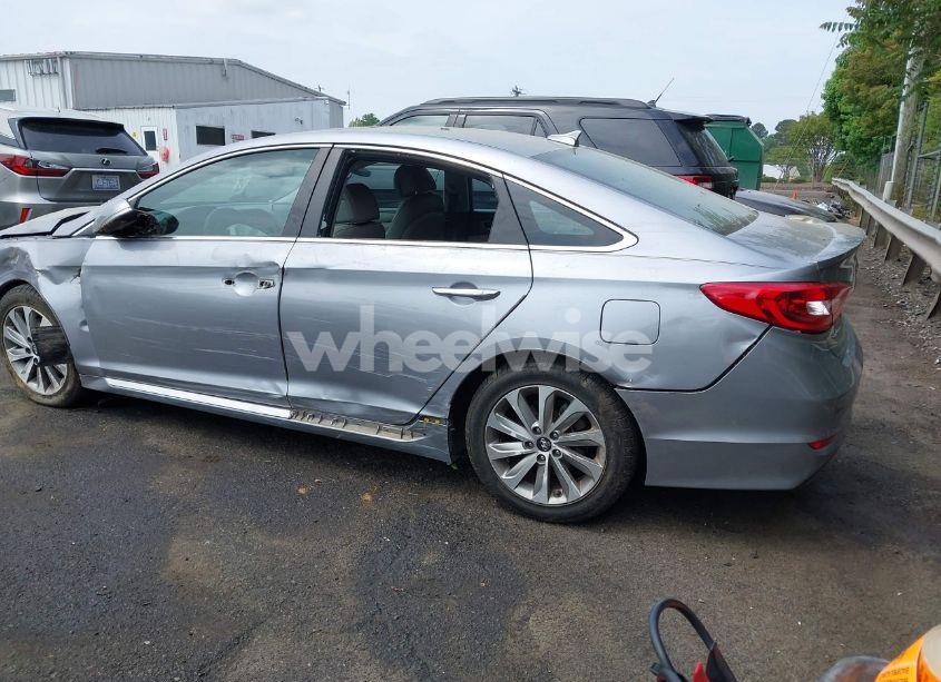 Photo 3 of 2017 Hyundai Sonata SPORT (VIN 5NPE34AF6HH546968)