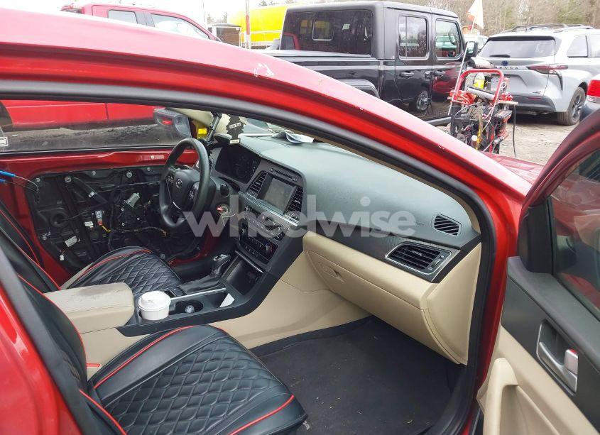 Photo 5 of 2017 Hyundai Sonata SPORT (VIN 5NPE34AF6HH555847)