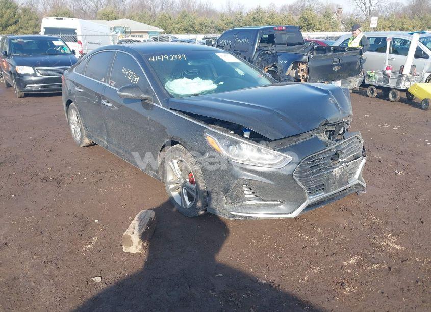 2018 Hyundai Sonata SEL (VIN 5NPE34AF6JH619830) main photo