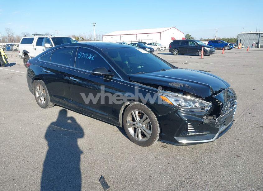2018 Hyundai Sonata LIMITED (VIN 5NPE34AF6JH641715) main photo