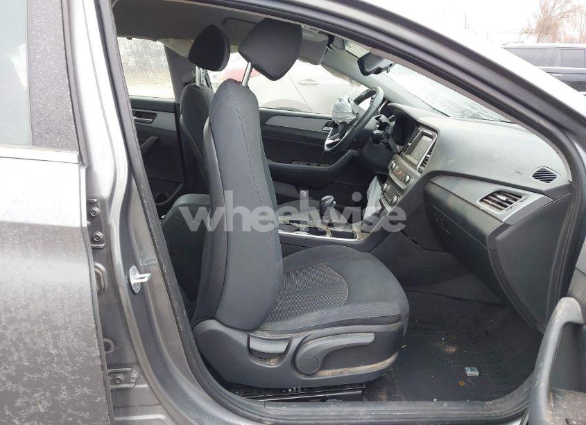Photo 5 of 2019 Hyundai Sonata SEL (VIN 5NPE34AF6KH787596)