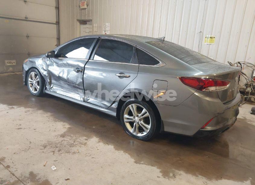 Photo 3 of 2019 Hyundai Sonata SEL (VIN 5NPE34AF6KH789705)