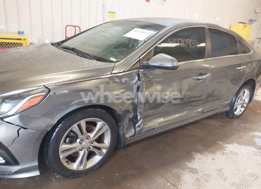 Photo 6 of 2019 Hyundai Sonata SEL (VIN 5NPE34AF6KH789705)