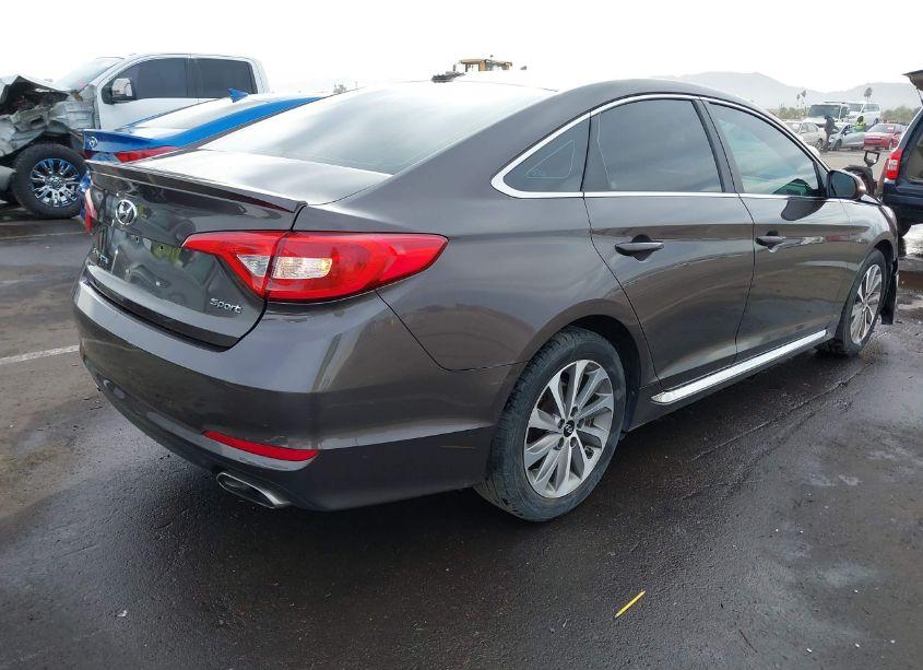 Photo 4 of 2015 Hyundai Sonata SPORT (VIN 5NPE34AF7FH030924)