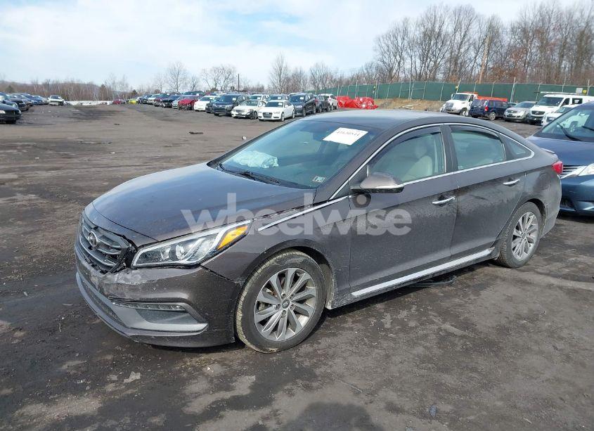 Photo 2 of 2015 Hyundai Sonata SPORT (VIN 5NPE34AF7FH050994)