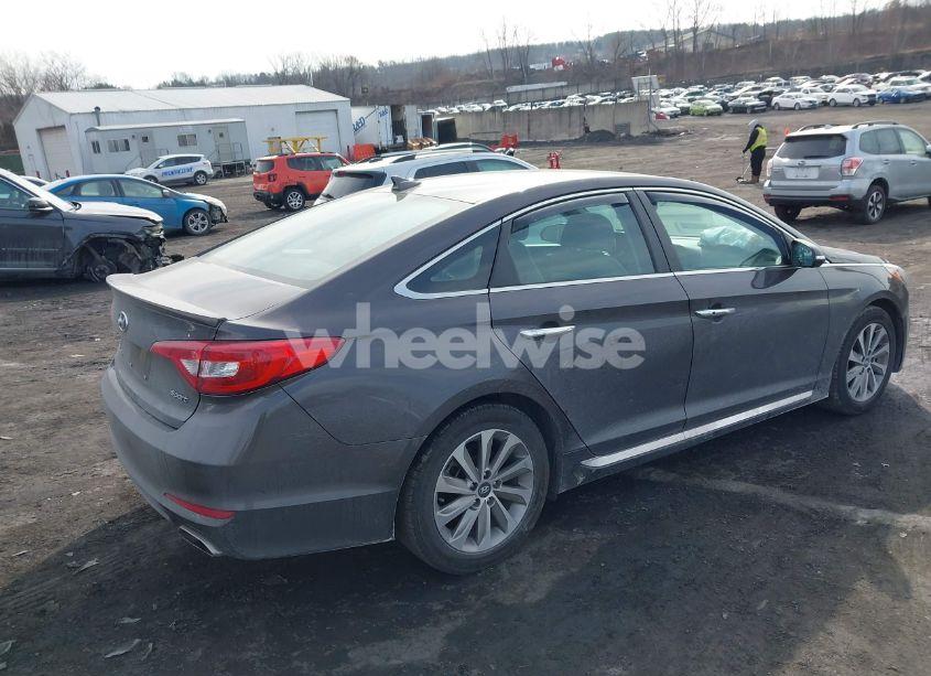 Photo 4 of 2015 Hyundai Sonata SPORT (VIN 5NPE34AF7FH050994)