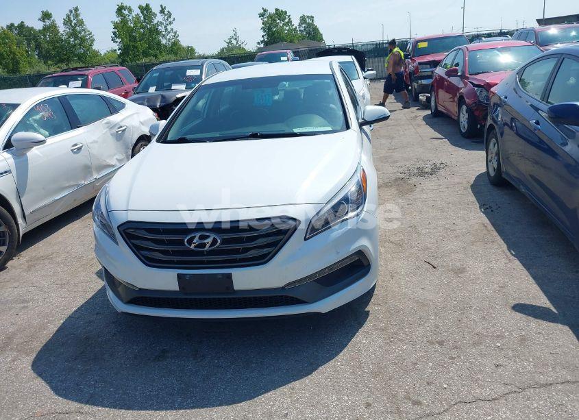 Photo 12 of 2015 Hyundai Sonata SPORT (VIN 5NPE34AF7FH062854)