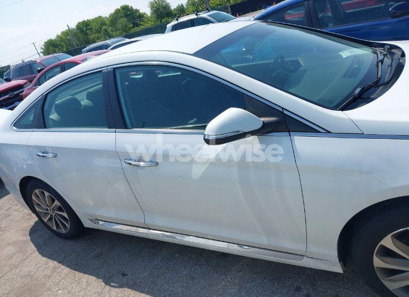 Photo 13 of 2015 Hyundai Sonata SPORT (VIN 5NPE34AF7FH062854)