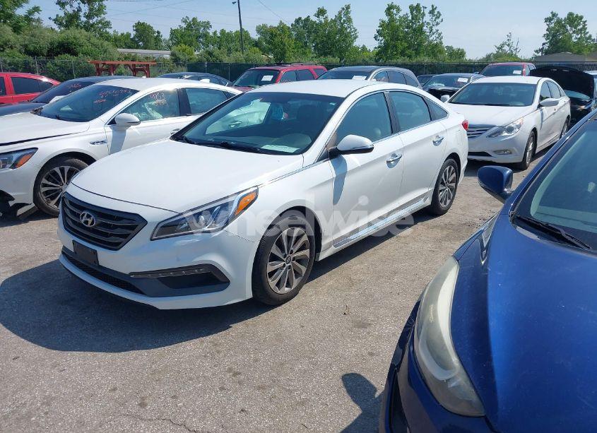 Photo 2 of 2015 Hyundai Sonata SPORT (VIN 5NPE34AF7FH062854)