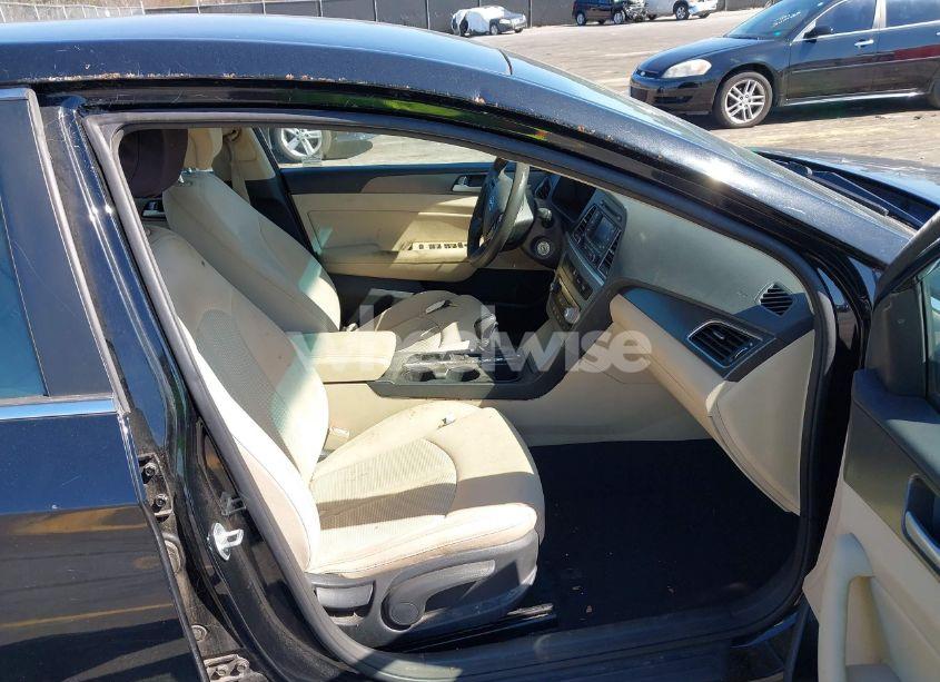 Photo 5 of 2015 Hyundai Sonata SPORT (VIN 5NPE34AF7FH072512)