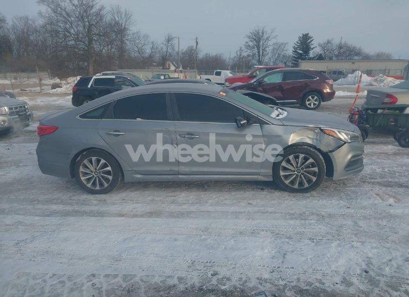 Photo 13 of 2015 Hyundai Sonata SPORT (VIN 5NPE34AF7FH073532)