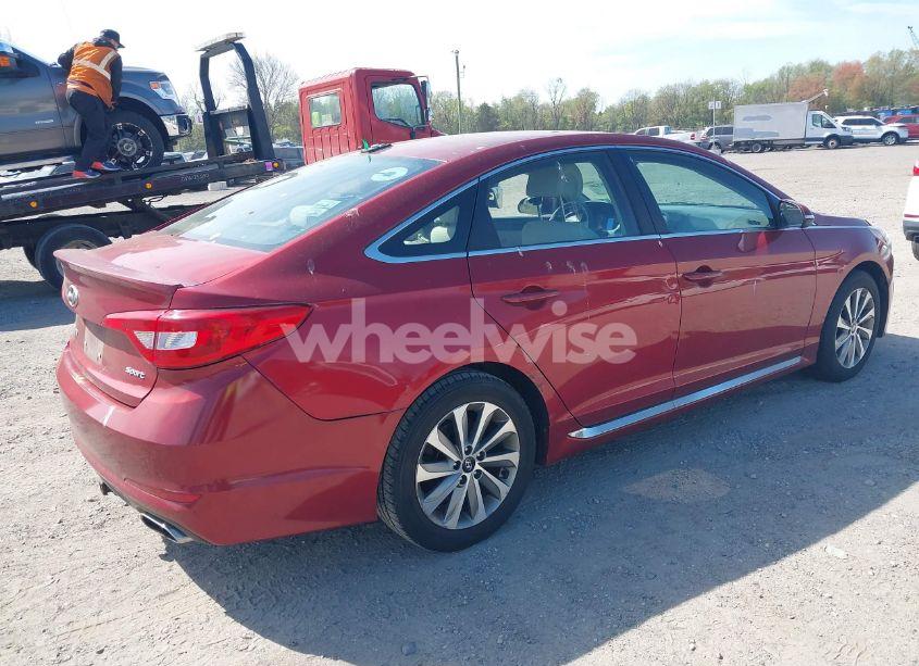Photo 4 of 2015 Hyundai Sonata SPORT (VIN 5NPE34AF7FH088872)