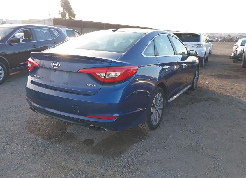 Photo 4 of 2015 Hyundai Sonata SPORT/LIMITED (VIN 5NPE34AF7FH110143)
