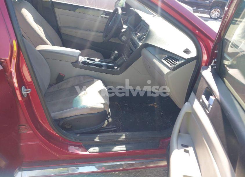 Photo 5 of 2015 Hyundai Sonata SPORT (VIN 5NPE34AF7FH122633)