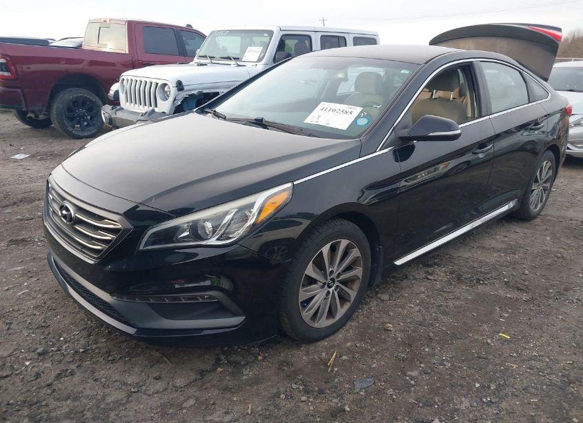 Photo 2 of 2015 Hyundai Sonata SPORT (VIN 5NPE34AF7FH160184)