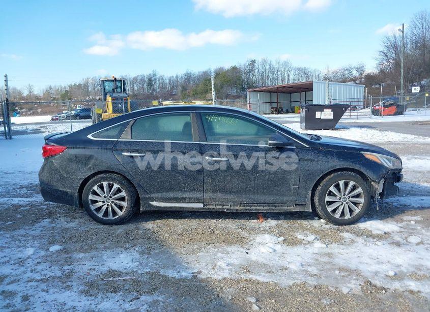 Photo 13 of 2015 Hyundai Sonata SPORT (VIN 5NPE34AF7FH213689)