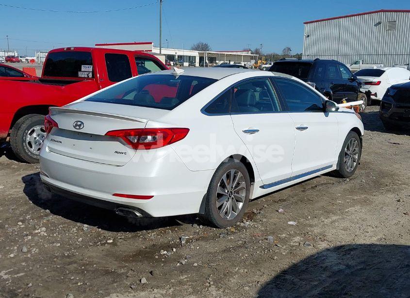 Photo 4 of 2015 Hyundai Sonata SPORT (VIN 5NPE34AF7FH257451)