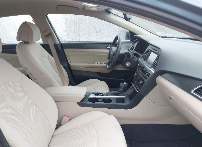 Photo 5 of 2016 Hyundai Sonata SPORT (VIN 5NPE34AF7GH293108)