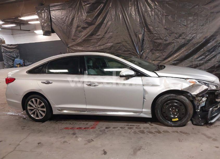 Photo 13 of 2016 Hyundai Sonata LIMITED (VIN 5NPE34AF7GH317200)