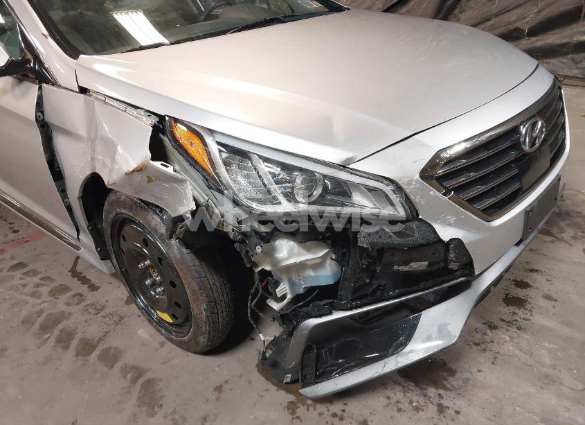 Photo 6 of 2016 Hyundai Sonata LIMITED (VIN 5NPE34AF7GH317200)