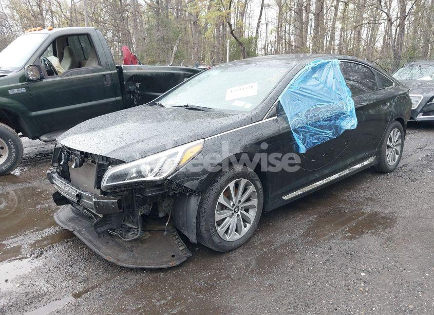 Photo 2 of 2016 Hyundai Sonata SPORT (VIN 5NPE34AF7GH320937)